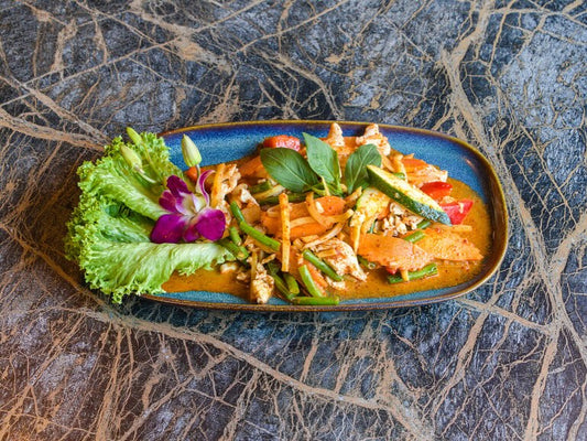Tilbud på thai takeaway! Rød Karrypasta Grøntsager (wok) - SPAR 22 kr.!