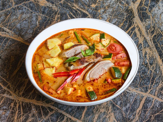 Tilbud på thai takeaway! Grillet And (rød karry) - SPAR 24 kr.!